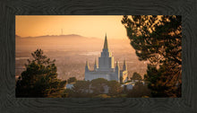 Load image into Gallery viewer, Golden Oakland
