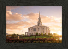 Load image into Gallery viewer, Golden Payson Panorama
