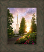 Load image into Gallery viewer, Portland Garden Circle
