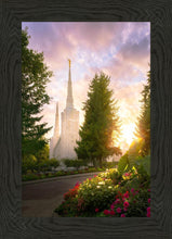 Load image into Gallery viewer, Portland Garden Circle
