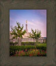Load image into Gallery viewer, Spokane Flowers
