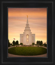 Load image into Gallery viewer, Kansas City Golden
