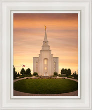 Load image into Gallery viewer, Kansas City Golden
