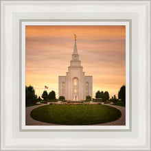 Load image into Gallery viewer, Kansas City Golden
