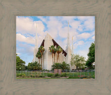 Load image into Gallery viewer, Las Vegas Daytime
