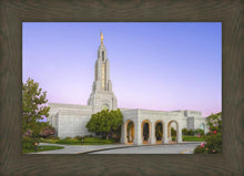 Load image into Gallery viewer, Redlands Temple 02
