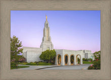 Load image into Gallery viewer, Redlands Temple 02
