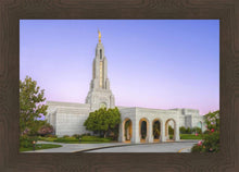 Load image into Gallery viewer, Redlands Temple 02
