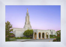 Load image into Gallery viewer, Redlands Temple 02
