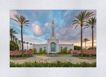 Load image into Gallery viewer, Redlands Temple 17

