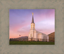 Load image into Gallery viewer, Star Valley Evening Glow
