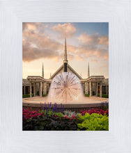 Load image into Gallery viewer, Chicago Fountain
