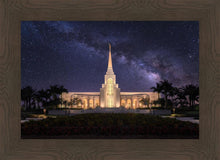 Load image into Gallery viewer, Fort Lauderdale Celestial
