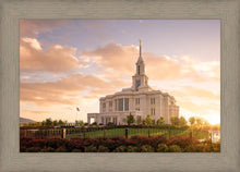 Load image into Gallery viewer, Golden Payson Panorama
