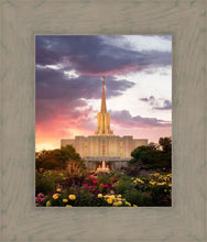 Load image into Gallery viewer, Jordan River Flowers
