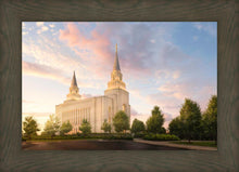 Load image into Gallery viewer, Kansas City Brightly Beams
