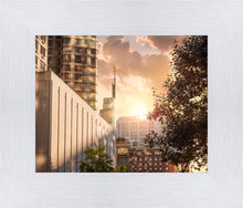 Load image into Gallery viewer, Manhattan Solace
