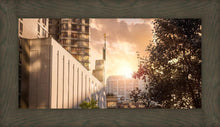 Load image into Gallery viewer, Manhattan Solace
