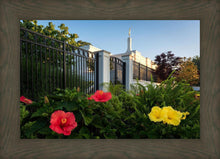 Load image into Gallery viewer, Memphis Flowers
