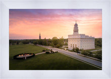Load image into Gallery viewer, Nauvoo Sunburst Daybreak
