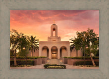 Load image into Gallery viewer, Newport Beach Lift Me Up
