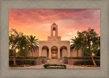 Load image into Gallery viewer, Newport Beach Lift Me Up
