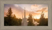 Load image into Gallery viewer, Portland High Glow
