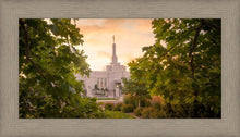 Load image into Gallery viewer, Reno Gardens
