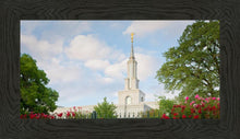 Load image into Gallery viewer, Sacramento Flowers
