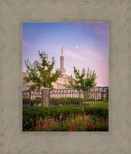 Load image into Gallery viewer, Spokane Flowers
