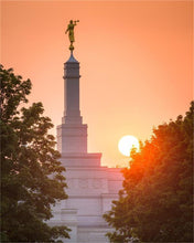 Load image into Gallery viewer, Spokane Sun Vertical
