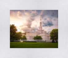 Load image into Gallery viewer, Stormy Columbus
