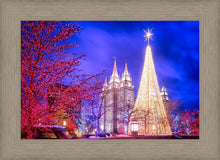 Load image into Gallery viewer, Temple Square Christmas Tree
