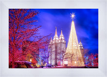 Load image into Gallery viewer, Temple Square Christmas Tree
