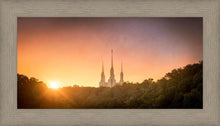 Load image into Gallery viewer, Washington DC Sunset Gold
