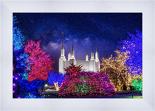 Load image into Gallery viewer, Washington DC Temple Christmas Lights
