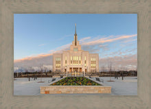 Load image into Gallery viewer, Eternity in Saratoga Springs
