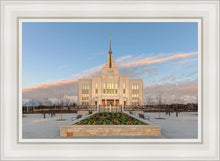 Load image into Gallery viewer, Eternity in Saratoga Springs
