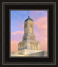 Load image into Gallery viewer, Helena Montana Look Up
