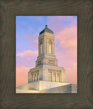 Load image into Gallery viewer, Helena Montana Look Up
