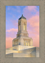 Load image into Gallery viewer, Helena Montana Look Up
