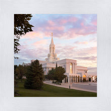 Load image into Gallery viewer, Bountiful Pastel Light
