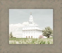 Load image into Gallery viewer, Sweet is The Work Nauvoo Illinois Temple
