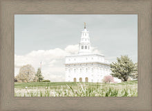 Load image into Gallery viewer, Sweet is The Work Nauvoo Illinois Temple
