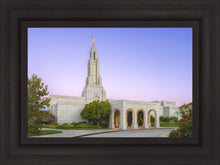 Load image into Gallery viewer, Redlands Temple 02
