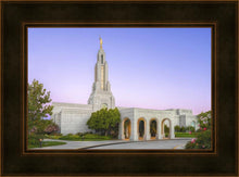 Load image into Gallery viewer, Redlands Temple 02
