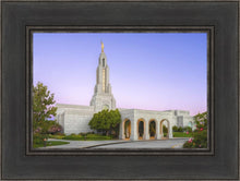 Load image into Gallery viewer, Redlands Temple 02
