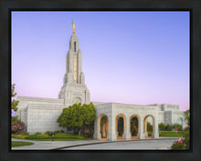 Load image into Gallery viewer, Redlands Temple 02
