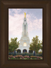 Load image into Gallery viewer, Redlands Temple 01
