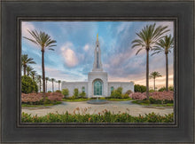 Load image into Gallery viewer, Redlands Temple 17
